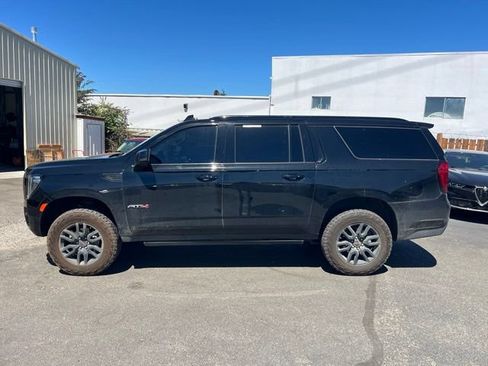 Used 2023 GMC Yukon XL AT4 w/ Max Trailering Package AWD/4WD image 4