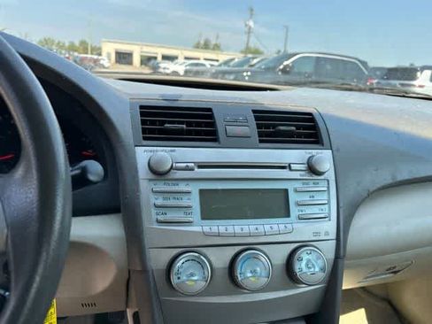 Used 2007 Toyota Camry LE FWD image 6
