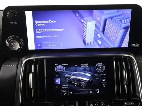 New 2026 Lexus LX 700h Luxury image 17