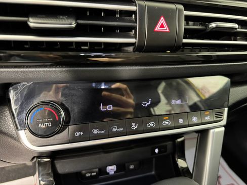 Used 2023 Kia Seltos SX w/ SX Sunroof Package image 21