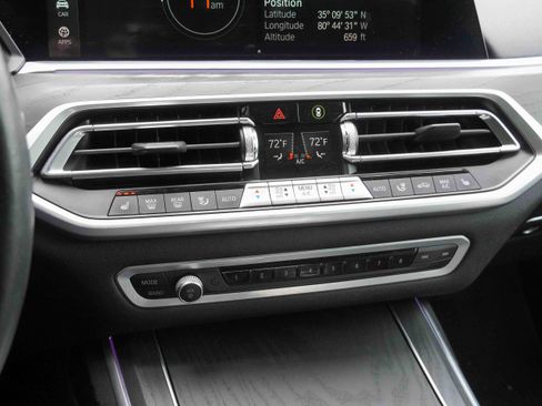 Used 2022 BMW X7 xDrive40i image 28