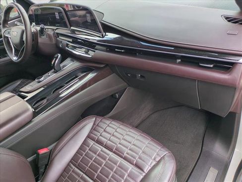 Used 2023 Cadillac Escalade Sport Platinum image 27
