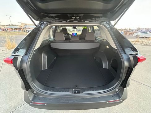 Used 2025 Toyota RAV4 XLE image 26