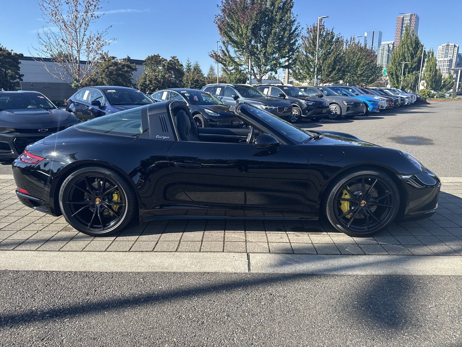 Used 2018 Porsche 911 Targa 4S AWD/4WD image 23