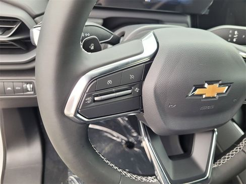 New 2026 Chevrolet Silverado EV LT image 17