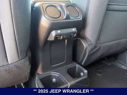 Used 2025 Jeep Wrangler Unlimited Sport AWD/4WD image 27
