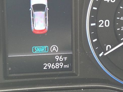 Used 2023 Hyundai Kona SEL AWD/4WD image 16
