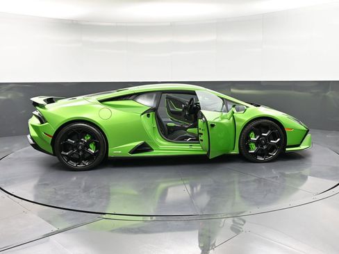 Used 2023 Lamborghini Huracan Tecnica RWD image 34