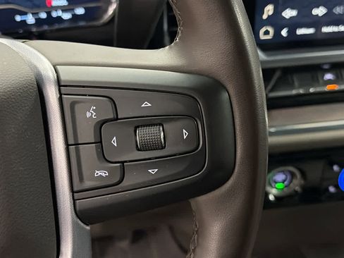 Used 2023 GMC Sierra 1500 SLT image 12