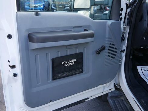 Used 2013 Ford F450 XL w/ Heavy Service Suspension Pkg image 12