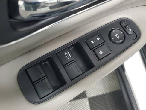 Certified 2021 Honda HR-V EX-L image 17