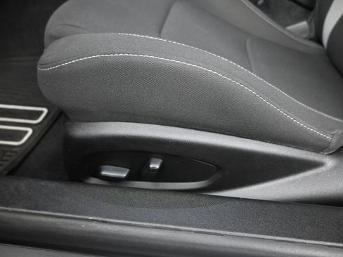 Used 2021 Chevrolet Camaro LT w/ RS Package image 11