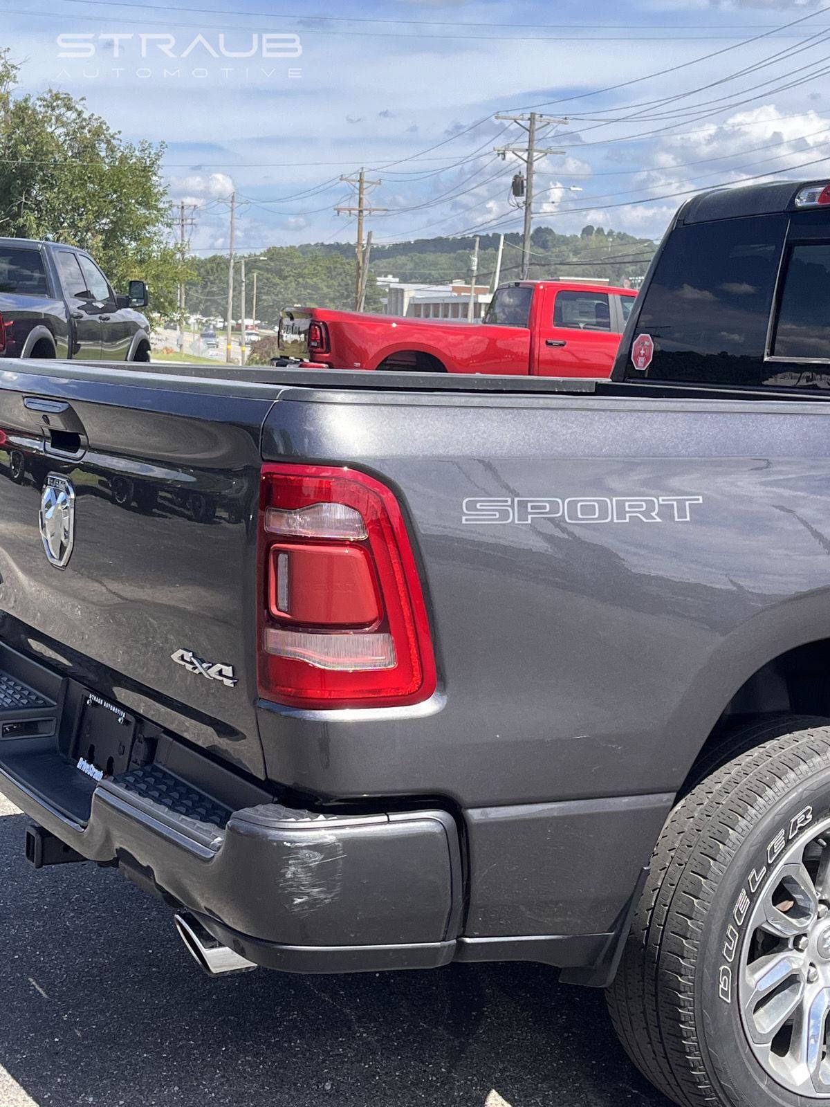 Used 2023 RAM 1500 Laramie AWD/4WD image 8
