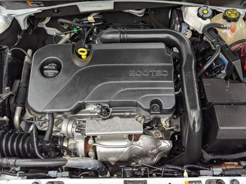 Used 2024 Chevrolet Malibu LT FWD image 29