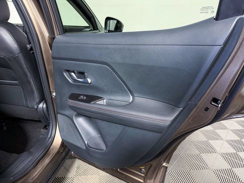 Certified 2025 Nissan Kicks SR AWD/4WD image 46