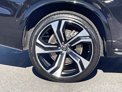 Certified 2025 Volvo XC90 B6 Ultra w/ Protection Package Premier image 9