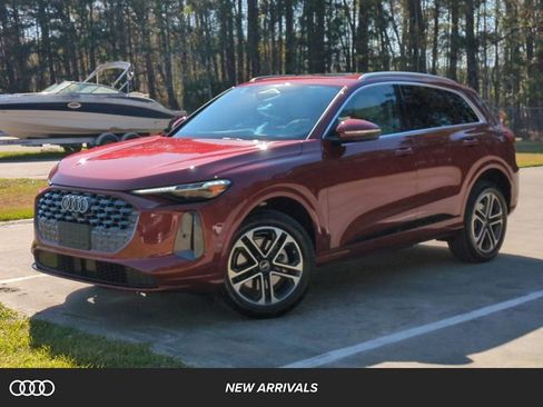 Used 2025 Audi Q5 Premium Plus w/ Premium Plus image 1