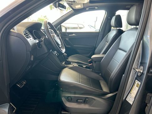 Certified 2021 Volkswagen Tiguan SE R-Line image 11