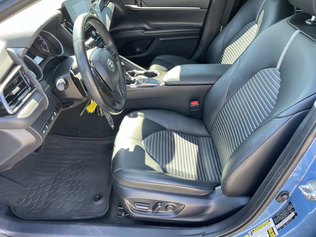 Used 2023 Toyota Camry SE FWD image 13