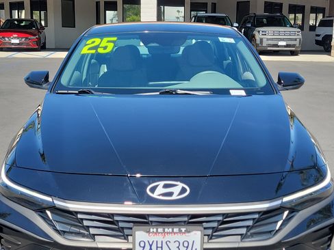 Certified 2025 Hyundai Elantra Sport FWD image 29