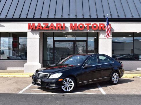 Used 2013 Mercedes-Benz C 300 4MATIC Sedan image 2