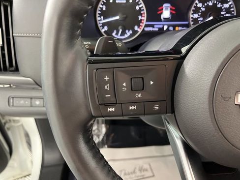 Used 2024 Nissan Pathfinder SL image 22