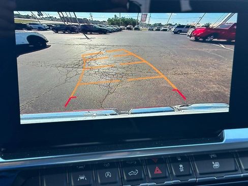 New 2026 GMC Sierra 1500 SLE image 15