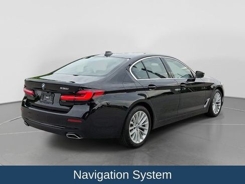 Used 2023 BMW 530i w/ Premium Package RWD image 7