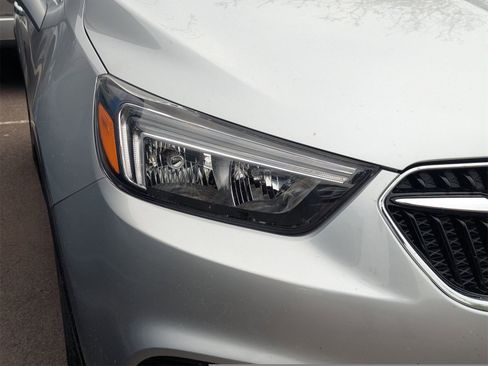 Used 2022 Buick Encore Preferred w/ Safety Package image 4