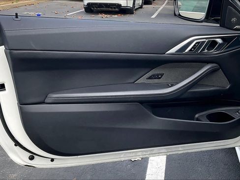 Used 2021 BMW 430i Coupe w/ M Sport Package image 25