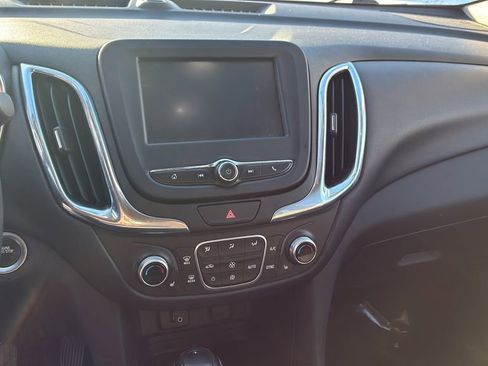 Used 2018 Chevrolet Equinox LT image 9
