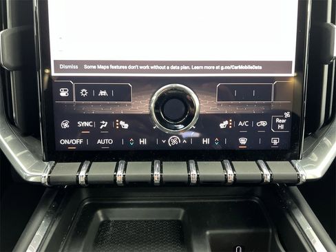 Used 2025 GMC Acadia Elevation image 16