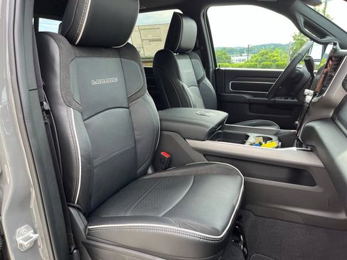 New 2026 RAM 2500 Laramie AWD/4WD image 28