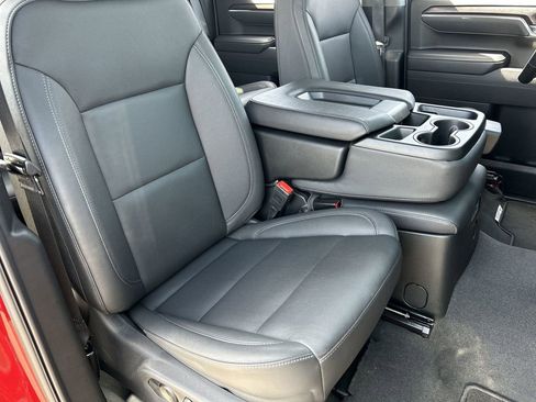 Used 2025 GMC Sierra 1500 SLT AWD/4WD image 27