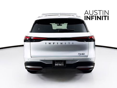 New 2026 INFINITI QX60 Luxe w/ Family Package image 6
