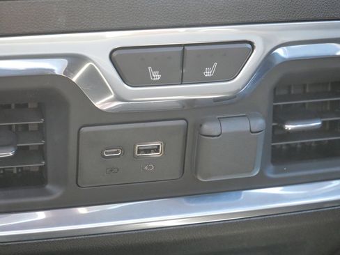 Used 2021 GMC Sierra 1500 AT4 w/ AT4 Premium Package image 33