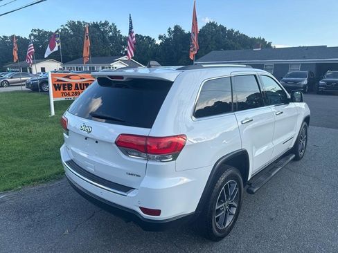 Used 2018 Jeep Grand Cherokee Limited RWD image 12
