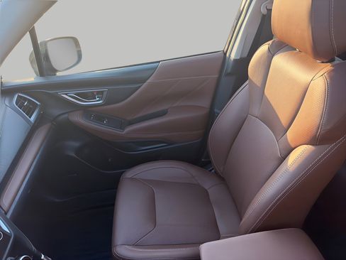 Used 2021 Subaru Forester Touring image 18