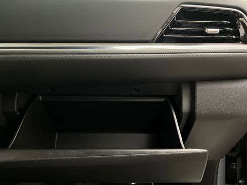 Used 2025 Chevrolet Tahoe LT image 27