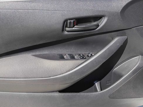 Used 2024 Toyota Corolla LE FWD image 19