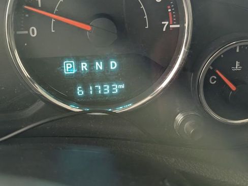 Used 2015 Jeep Wrangler Sport image 16