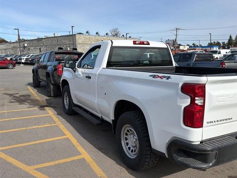 Used 2025 Chevrolet Silverado 1500 W/T w/ Trailering Package AWD/4WD image 5