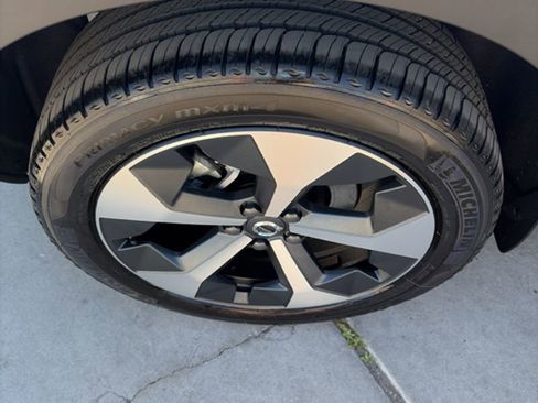 New 2026 Volvo XC40 B5 Plus w/ Protection Package Premier image 14