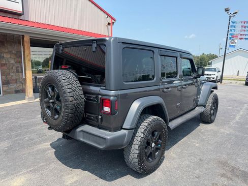 Used 2018 Jeep Wrangler Unlimited Sport S AWD/4WD image 4