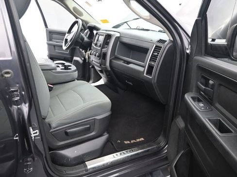 Used 2019 RAM 1500 Express w/ Express Value Package RWD image 10