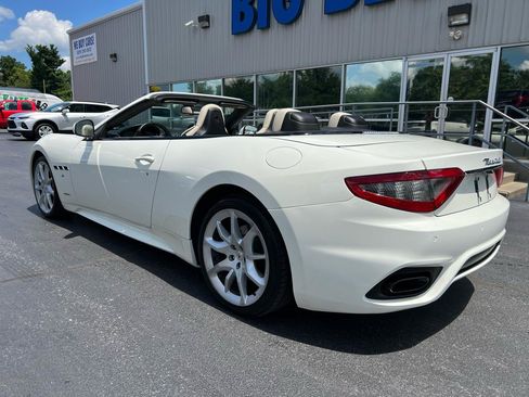 Used 2019 Maserati GranTurismo Sport RWD image 3