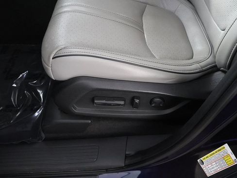 Used 2023 Honda Pilot Elite image 36