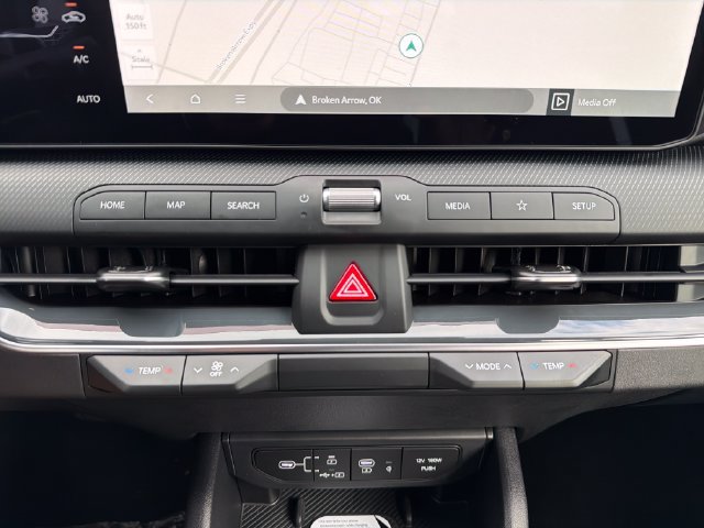 New 2027 Kia K4 GT-Line FWD image 14