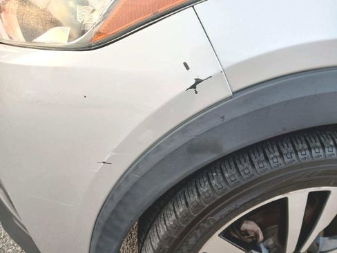 Used 2018 Nissan Kicks SV image 19