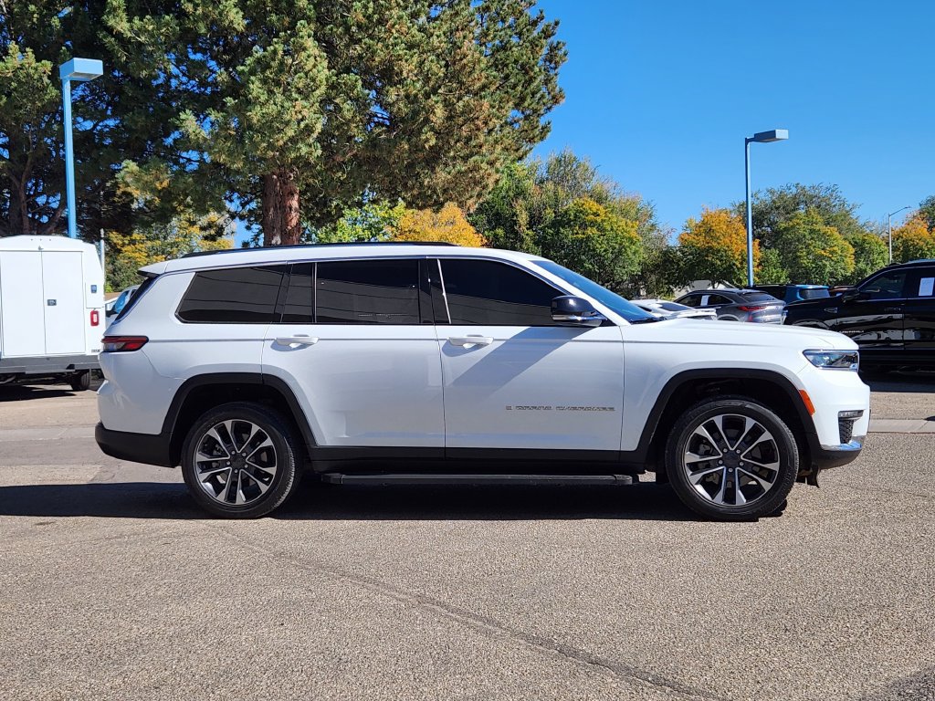 Used 2023 Jeep Grand Cherokee L Limited AWD/4WD image 2
